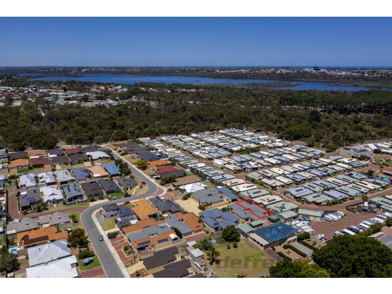 4/22 Watkins Loop, Tapping WA 6065