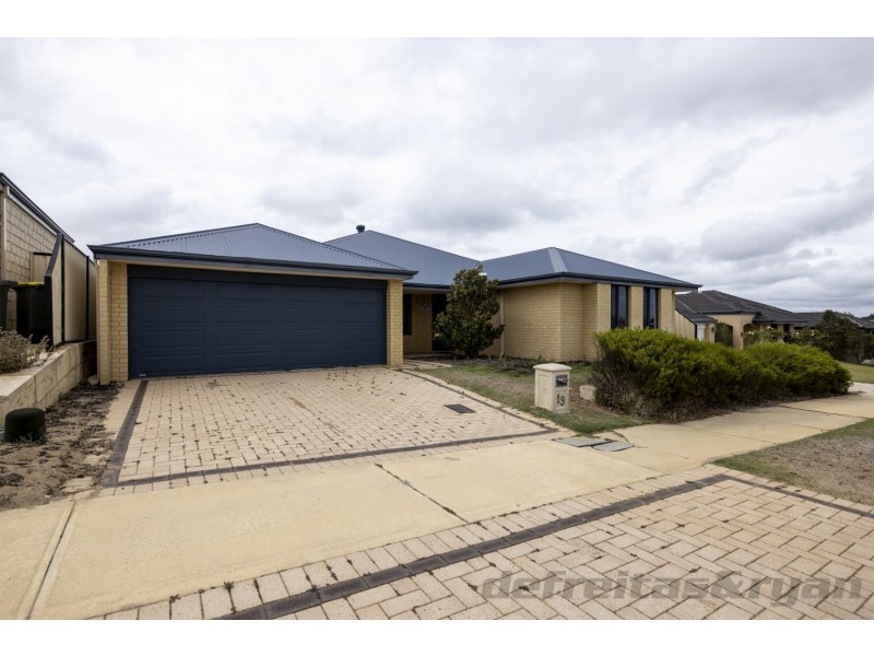 19 Celebration Boulevard, Clarkson WA 6030