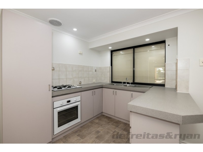 11 Thicket Circuit, Banksia Grove WA 6031