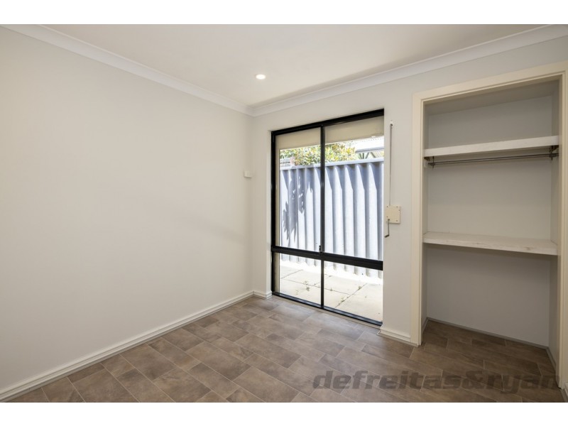 11 Thicket Circuit, Banksia Grove WA 6031