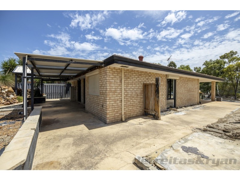 11 Thicket Circuit, Banksia Grove WA 6031