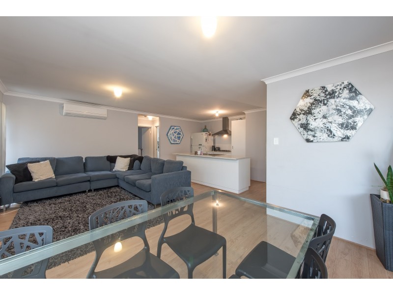 4 Rive Way, Caversham WA 6055