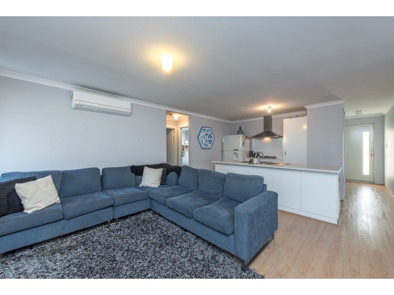 4 Rive Way, Caversham WA 6055