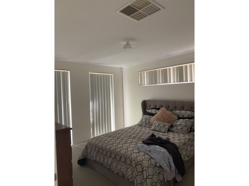 6 Oldsalt Brace, Yanchep WA 6035