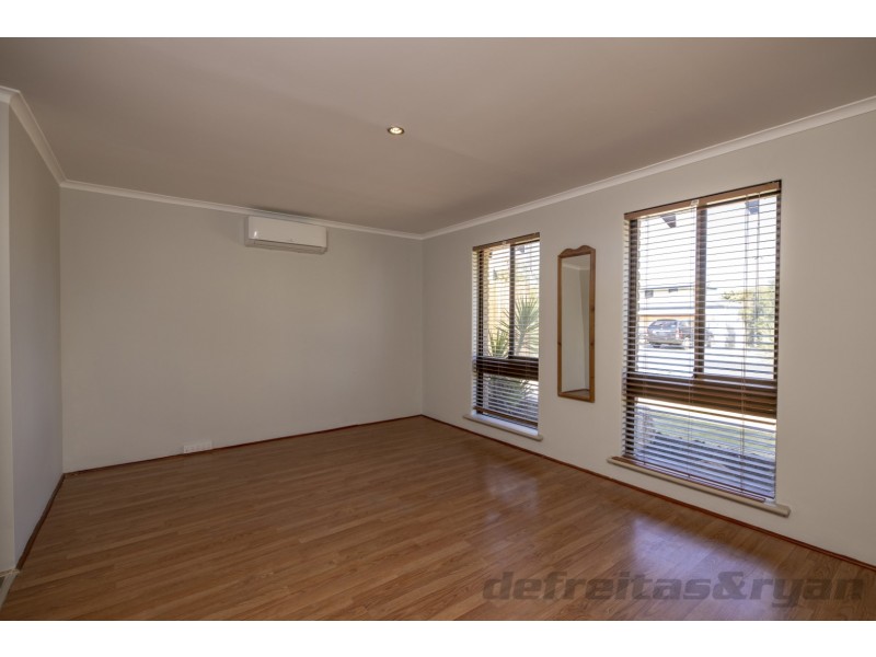 6 Awhina Place, Kallaroo WA 6025