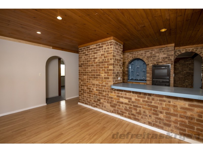 6 Awhina Place, Kallaroo WA 6025