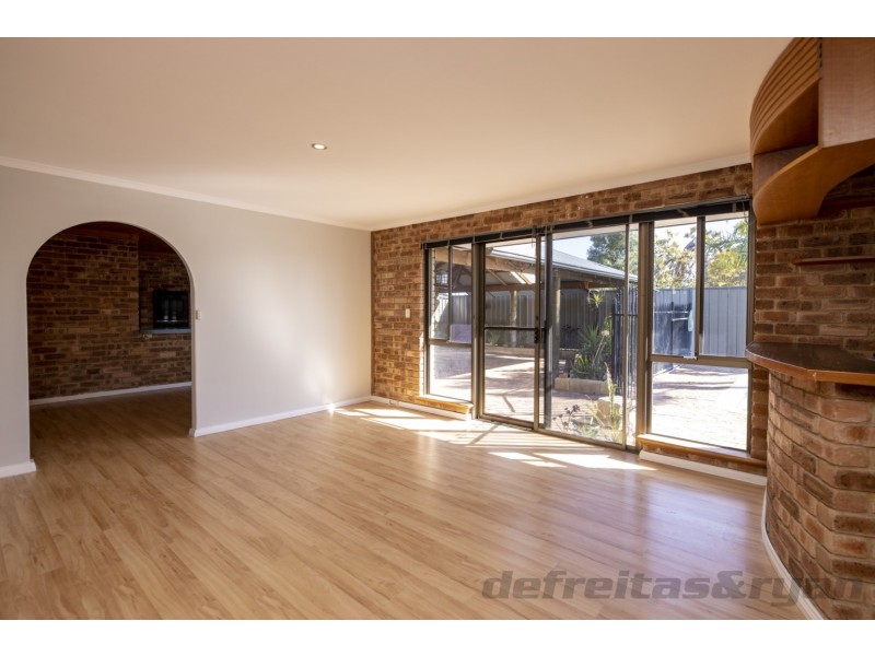 6 Awhina Place, Kallaroo WA 6025