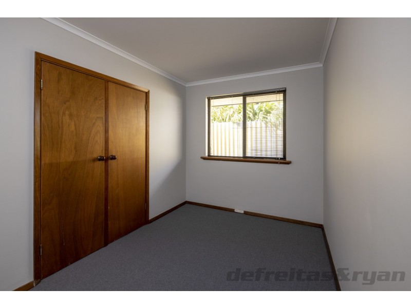 6 Awhina Place, Kallaroo WA 6025