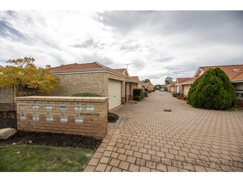 4/7 Shearwater Terrace, Ballajura WA 6066