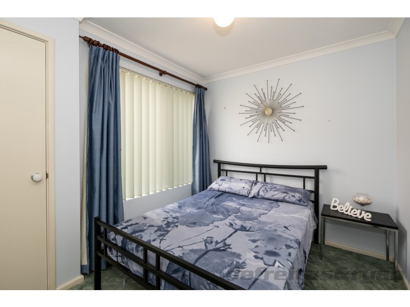 4/7 Shearwater Terrace, Ballajura WA 6066