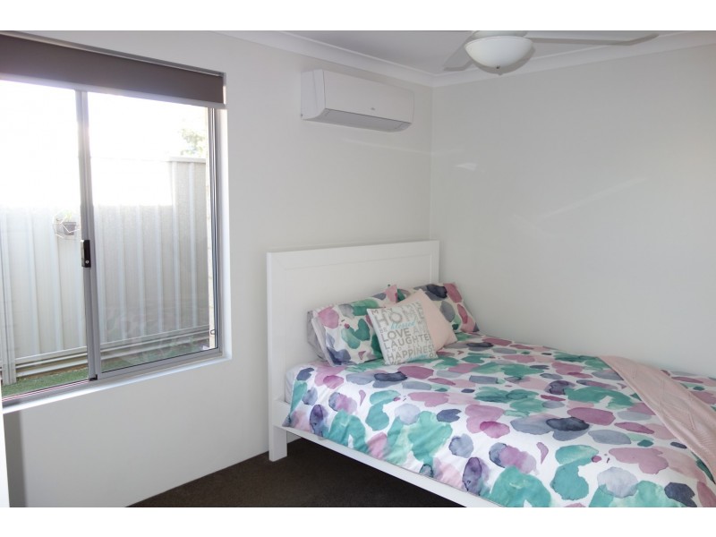 26/12 Loder Way, South Guildford WA 6055