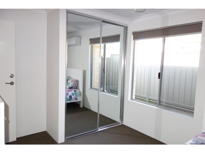26/12 Loder Way, South Guildford WA 6055