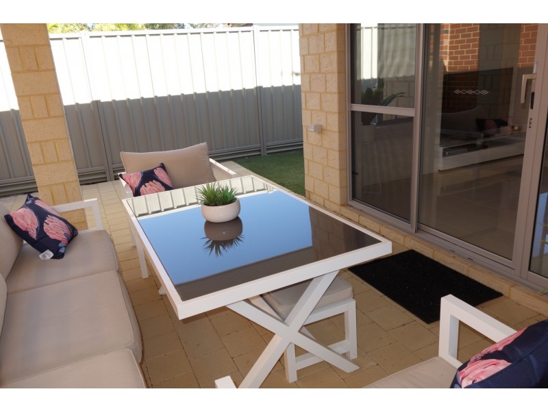 26/12 Loder Way, South Guildford WA 6055