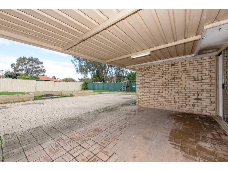 7 Dimitrios Court, Hocking WA 6065