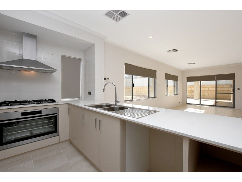 8 Pipefish Street, Alkimos WA 6038