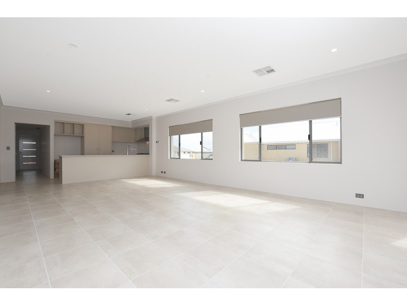 8 Pipefish Street, Alkimos WA 6038