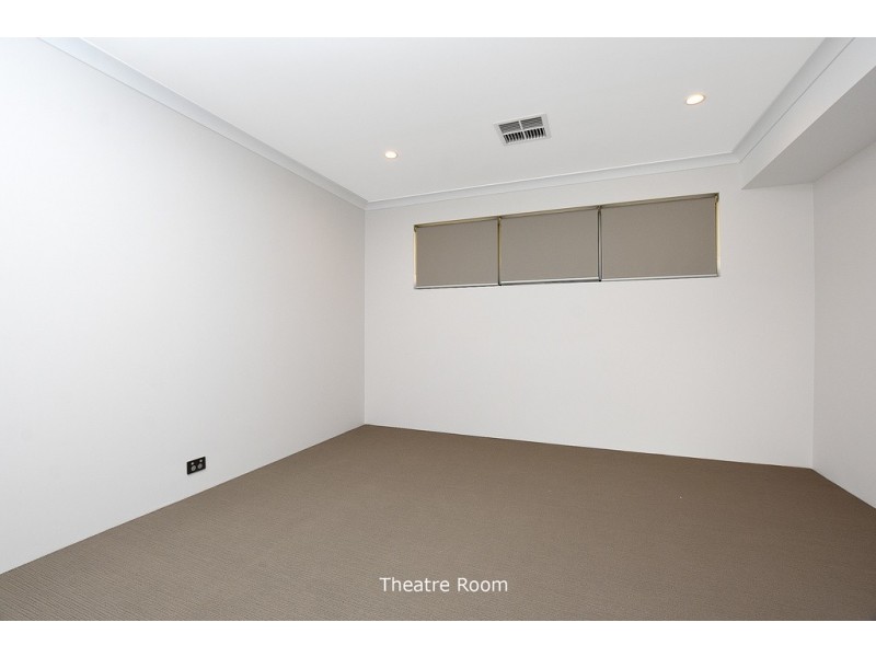 8 Pipefish Street, Alkimos WA 6038