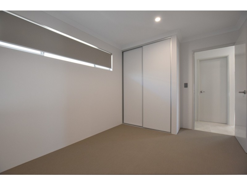 8 Pipefish Street, Alkimos WA 6038