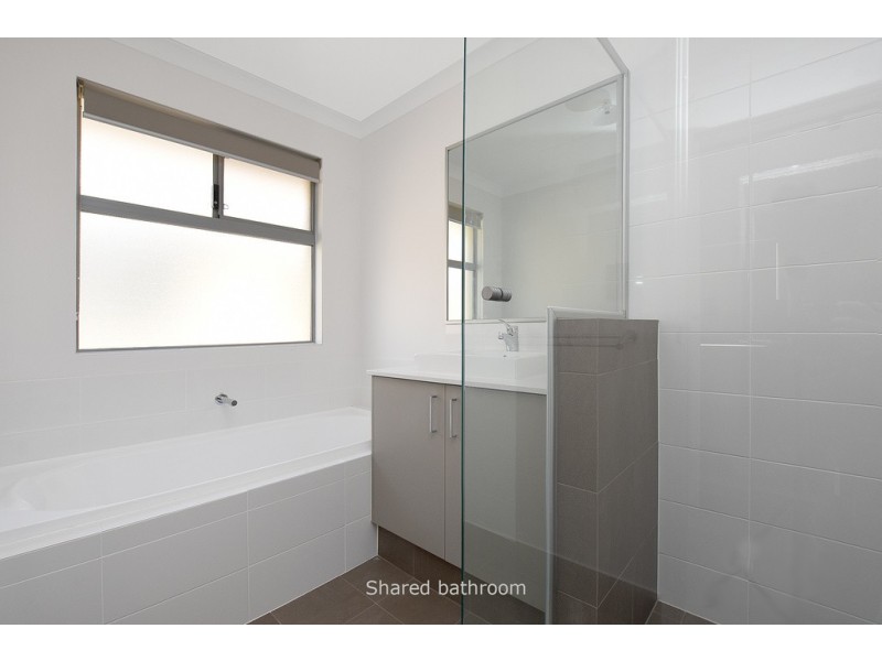 8 Pipefish Street, Alkimos WA 6038