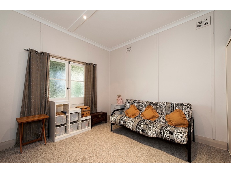 5 Mangano Place, Wanneroo WA 6065