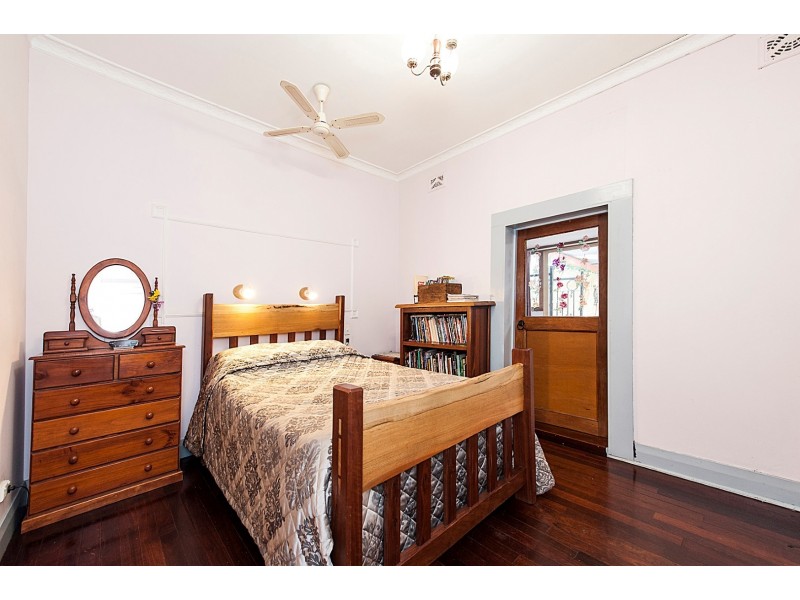 5 Mangano Place, Wanneroo WA 6065