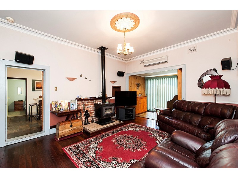 5 Mangano Place, Wanneroo WA 6065