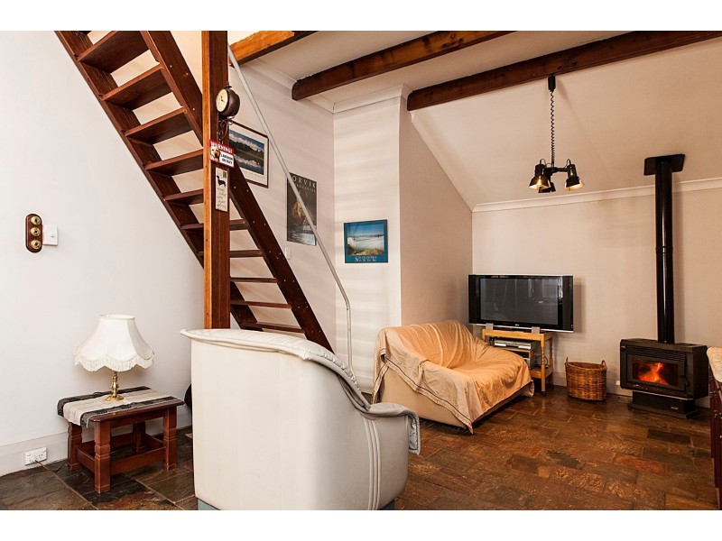 5 Mangano Place, Wanneroo WA 6065