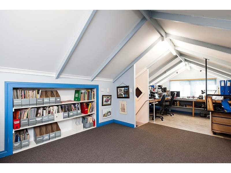 5 Mangano Place, Wanneroo WA 6065