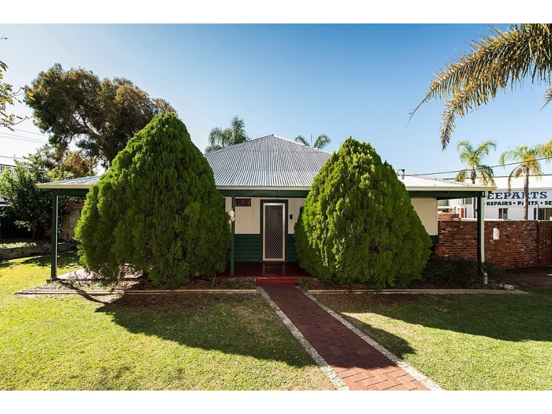 5 Mangano Place, Wanneroo WA 6065