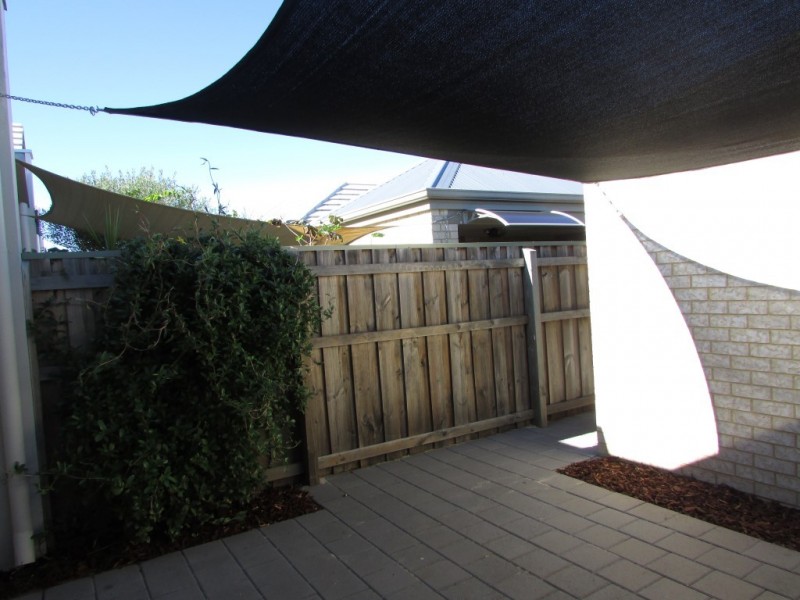 31 Riverland Drive, Ellenbrook WA 6069