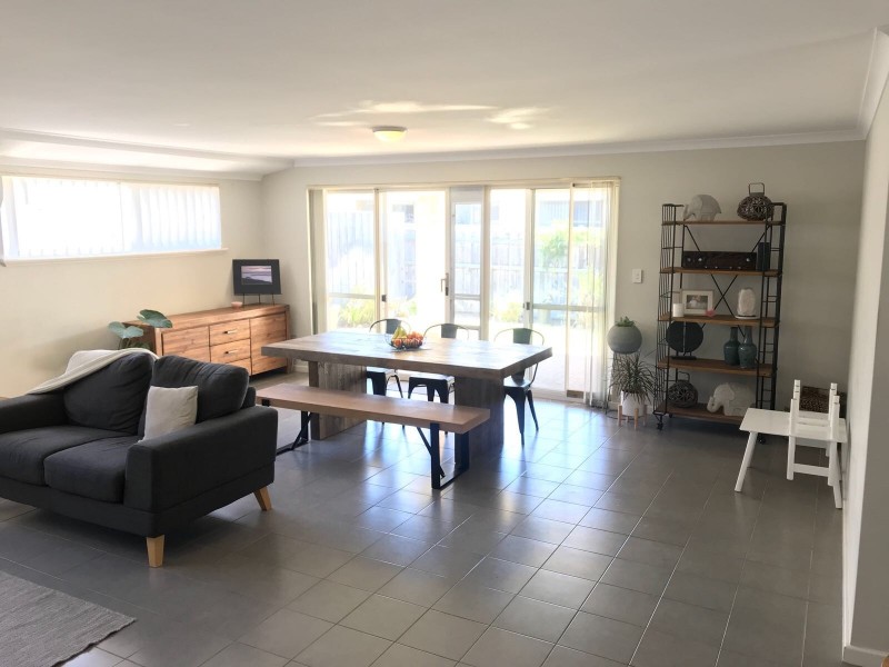 42 Stringybark Way, Yanchep WA 6035