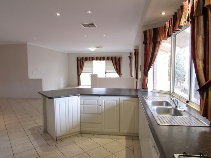 33 Driver Road, Darch WA 6065