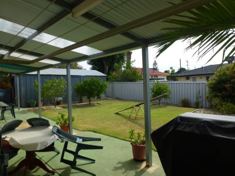 45 Bendix Way, Girrawheen WA 6064