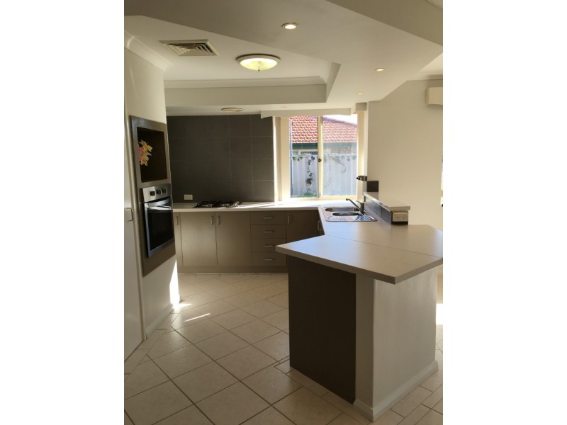 15 Allum Green, Merriwa WA 6030