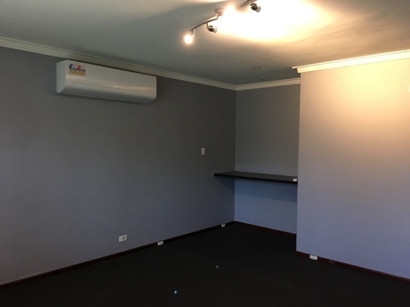 4 Wonambi Way, Wanneroo WA 6065