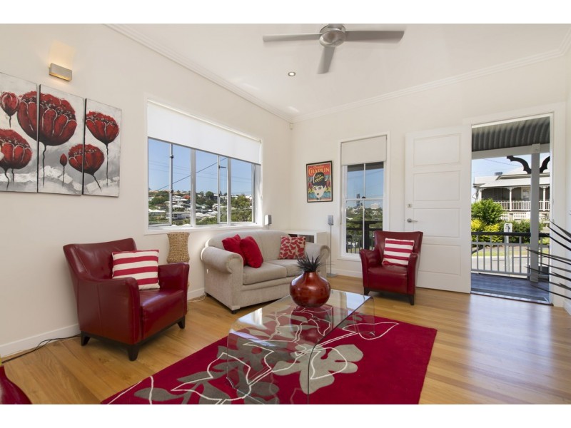 8 Hayward Street, Paddington QLD 4064