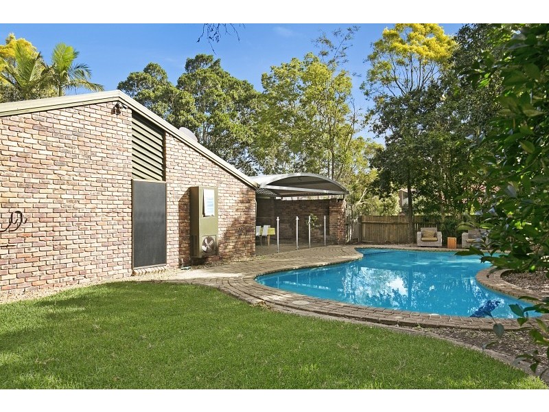 10 Valleybrook St, Kenmore Hills QLD 4069