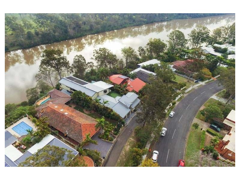 155 Mt Ommaney Drive, Jindalee QLD 4074