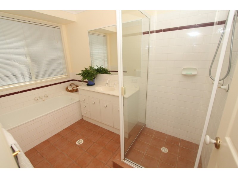 59 McConnell Crescent, Brookfield QLD 4069