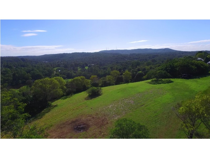 65 McMullen Road, Brookfield QLD 4069