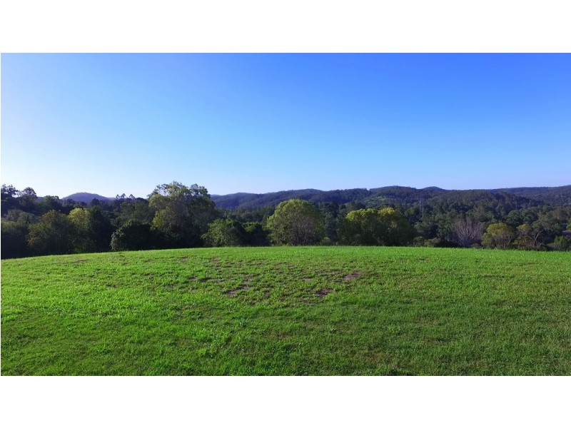 65 McMullen Road, Brookfield QLD 4069