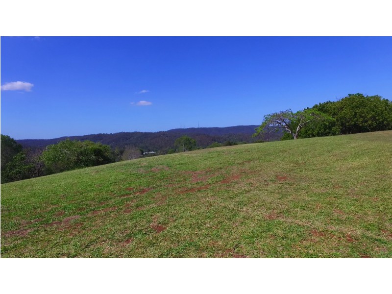 65 McMullen Road, Brookfield QLD 4069