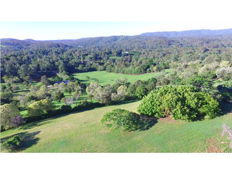 65 McMullen Road, Brookfield QLD 4069