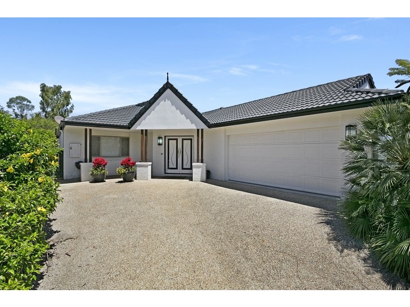 11 Preston Place, Brookfield QLD 4069