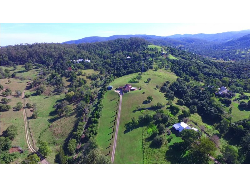 77 McMullen Road, Brookfield QLD 4069