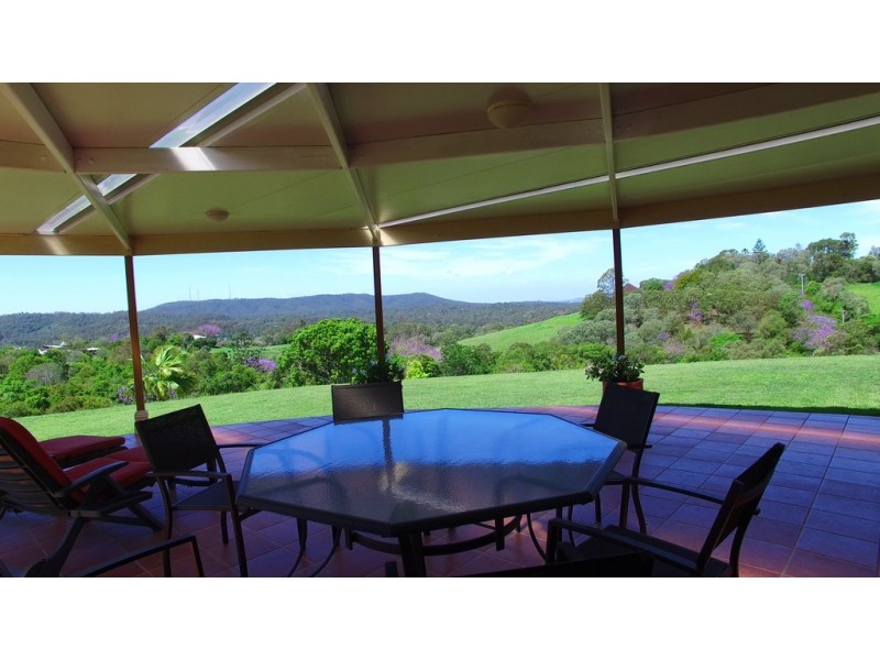 77 McMullen Road, Brookfield QLD 4069