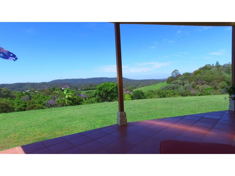 77 McMullen Road, Brookfield QLD 4069