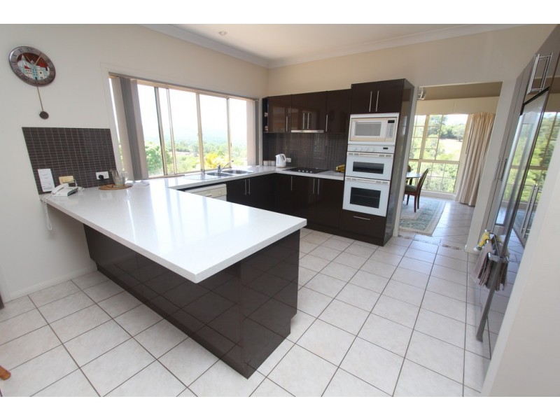 77 McMullen Road, Brookfield QLD 4069