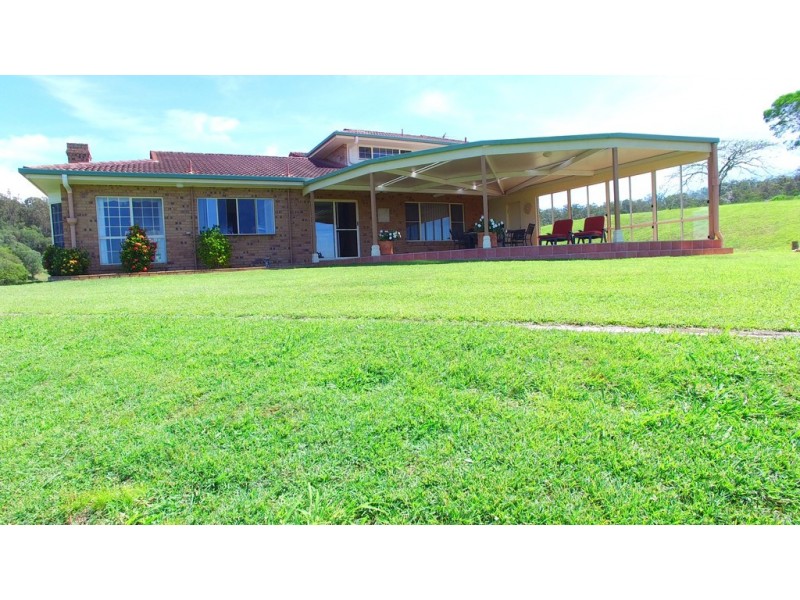 77 McMullen Road, Brookfield QLD 4069