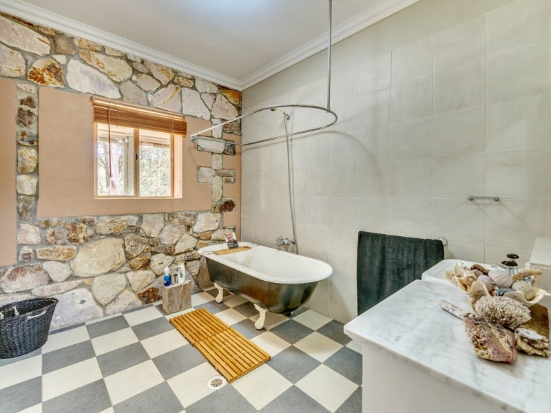 Upper Brookfield QLD 4069